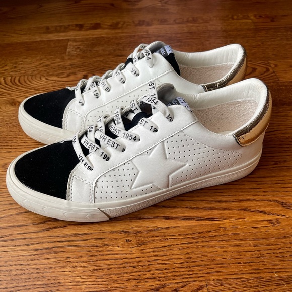 White Low-Top Sneakers with Perforated Pattern - Picture 1 of 10